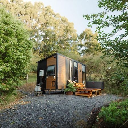Villa Tranquility Tiny House By Tiny Away à Owaka Extérieur photo