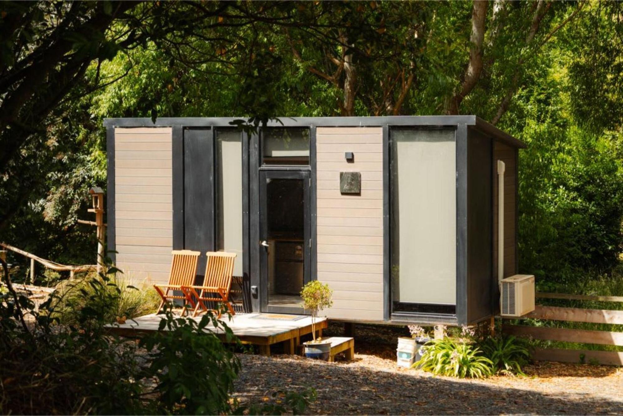 Villa Tranquility Tiny House By Tiny Away à Owaka Extérieur photo