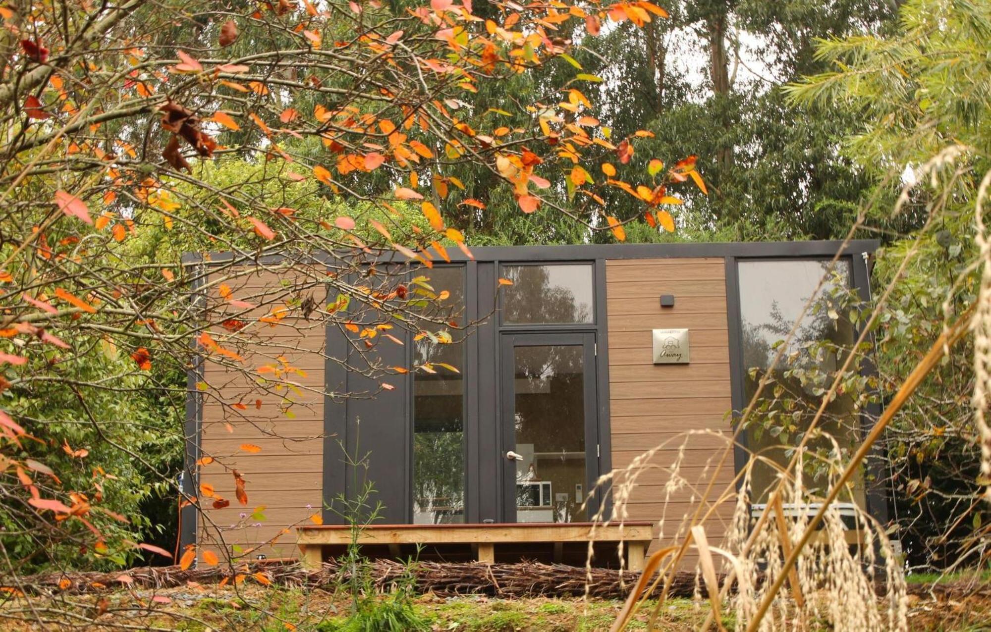 Villa Tranquility Tiny House By Tiny Away à Owaka Extérieur photo